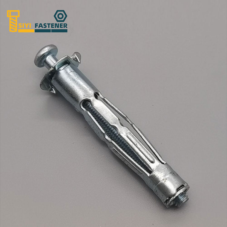 Ancaire Balla Hollow Plated Cruach Carbóin